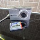 Samsung L Series L200 10,2 megapixel fotocamera digitale (non testata) senza caricabatterie