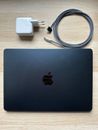 Apple MacBook Air 13,6 Zoll (256GB SSD, M2, 8GB) Laptop - Mitternacht