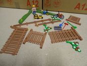 Playmobil abri de jardin, outils et vélo n° 4280 incomplet