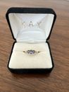 Anillo Kay Jewelers Oro Amarillo 10k Tanzanita Y Diamantes Talla 4.5