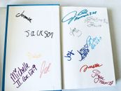 Growing Up Duggar SIGNED by 12 Family Members TLC Show 2014 First Edition HB