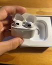 Apple AirPods 3. Generación Auriculares Inalámbricos - Blancos como NUEVOS