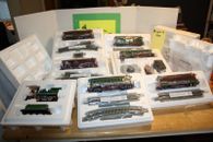 Nuevo en caja Bachmann 2-6-0Thomas Kinkade's Christmas Express Hawthorne Village Train Set