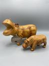 Hipopótamo de madera x 2 adorno táctil sólido tallado África Safari decoración