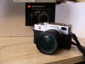 Leica Digilux 2 Digital Camera with accessories ** Problem with Sensor**