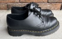 Dr. Martens Shoes Womens US 8 Uk 6  EU 39 Black Smooth Leather Shoes 21084