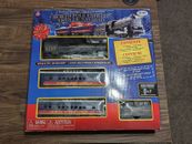 North Pole Express 29 Piece Train Set From EZTEC Battery Operated New!