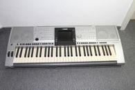 Yamaha PSR 3000 Elektrisches Keyboard - Silber + Midisongs