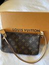 Louis Vuitton Pochette Accessoires Shoulder Bag