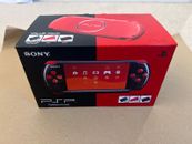Sony PSP 3000 nero e rosso Value Pack PSPJ-30017 estremamente raro esclusivo Giappone