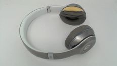 Beats Solo2 WIRED Headphone - Luxe Edition Silver NO AUDIO CABLE/TORN EAR PADS