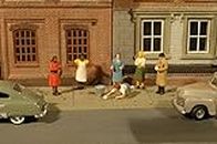 Bachmann 33117 Scene Scapes- Miniature Figures - Sidewalk People (6Pcs/Pak) Ho Scale, Multicolor