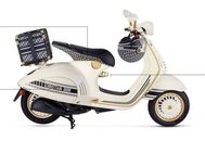 2022 VESPA 946 CHRISTIAN DIOR PACKAGE