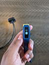 Rastreador de actividad Fitbit FB414BKBU Bluetooth - cielo nocturno/amarillo neón