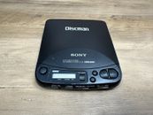 1994 Sony Discman D-121 CD Player Walkman Portable Compact Disc Music Player