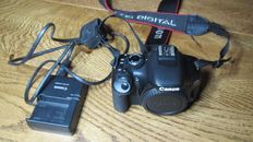 Canon EOS 550D 18MP Digital SLR Camera + Charger + 2 Batteries