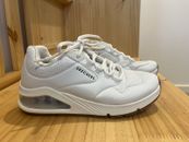 Sketchers Cooled Memory Foam Shoes Sneakers white EUC US 5 EUR 35 UK 2