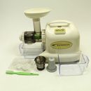 SAMSON GB-9001 Gear Juicer Extractor w/ Accessories Lightly Used