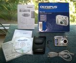 Olympus Digital Compact Camera FE 110 mit 5,0 Millionen Pixel OVP