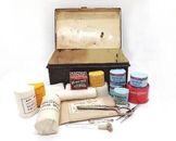 Kit de primeros auxilios vintage en una lata de metal, kit médico para el hogar, suministros médicos vintage