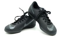 Zapatos deportivos Nike niños negros talla 33