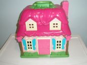 Lil Woodzeez Calico Critters Flower House Pink Portable Woodland Play Dollhouse