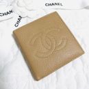 CHANEL Chanel CC Signature Granulado Becerro Color Beige Buen Estado CAJA/G Tarjeta