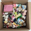 LOTE MIXTO USADO 10 libras figuras de juguete de animales flocados Lil Woodzeez Calico Critters