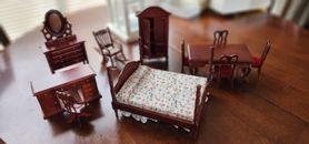 Beautiful Bombay Co. Dollhouse furniture  VINTAGE  SET