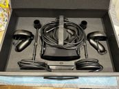 Oculus Rift Virtual Reality System with Touch Controllers - Complete and Boxed