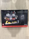 LEGO Disney: Mickey Mouse and Minnie Mouse (43179) **Minor Box Damage**