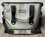 YETI Hopper 30 Soft Side Cooler Bag Zipper Top Zip Beach Fishing Gray & Blue
