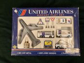 VTG United Airlines Airport Play Set Airplane Bus Trucks Signs Die Cast/Plastic