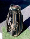 Carro de golf vintage usado DAIWA 8 1/2" negro con dorado bolsa de palos buen estado