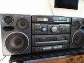 Panasonic RX - DT690 GHETTOBLASTER / Radiorecorder CD + Doppel Kassettenlaufwerk