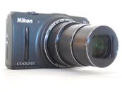 Cámara Nikon Coolpix S9700 30x 16,1 MP. muy buen estado general. Funciona bien.