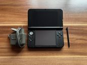 Nintendo 3DS XL Konsole in Rot / Schwarz