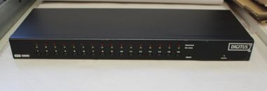 DIGITUS 16Port Combo KVM OSD Switch für USB & PS/2 Console Model: DC-14201
