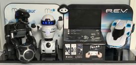 Esclusivo display negozio WowWee Mip Robot, MiPosaur R.E.V con schermo LCD