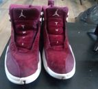 Jordan 12 Retro Burdeos 2017 Zapatos Talla 8.5 Rojo Negro 