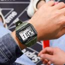 Reloj de pulsera digital exterior para hombre - 50 m impermeable, fácil de leer