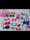 Barbie Chelsea Zubehör Schuhe Taschen Gitarre gemischt Bundle