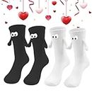 2 Pair Holding Hands Socks, Novelty Couple Holding Hands Socks, Magnetic Hand Holding Socks Adult, Gifts for Couple, Friends (White+Black)