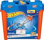 Hot Wheels Track Builder Playset, Deluxe Stunt Box with 25 Component Parts & 1:64 Scale Toy Car