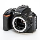 Custodia Nikon D5600 nera circa 146.000 esemplari Fotocamera