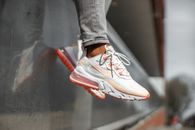 Nike Air Max 270 React scarpe da ginnastica da donna bianche UK 5