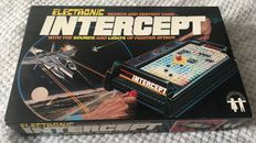 Vintage anni '70 Electronic Intercept Action Games & Toys Ltd gioco di ricerca distruzione