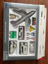 DARON TOYS - Northwest Airlines (NWA) Airport Play Set - RT2361