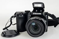 Samsung WB100 Digitalkamera [16,2 Megapixel, 26-fach opt. Zoom] SEHR GUT