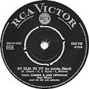 En Lilja Ar Vit(en jasmin likisa)/Fotsteg i Rabatten (7" Vinyl Single)(1965)(RCA Victor FAS 745)